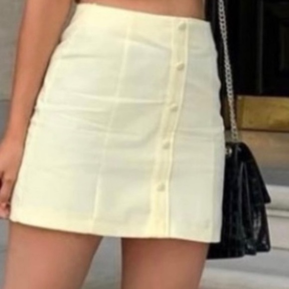 Zara Yellow Linen Mini Skirt Size Small - Picture 7 of 9